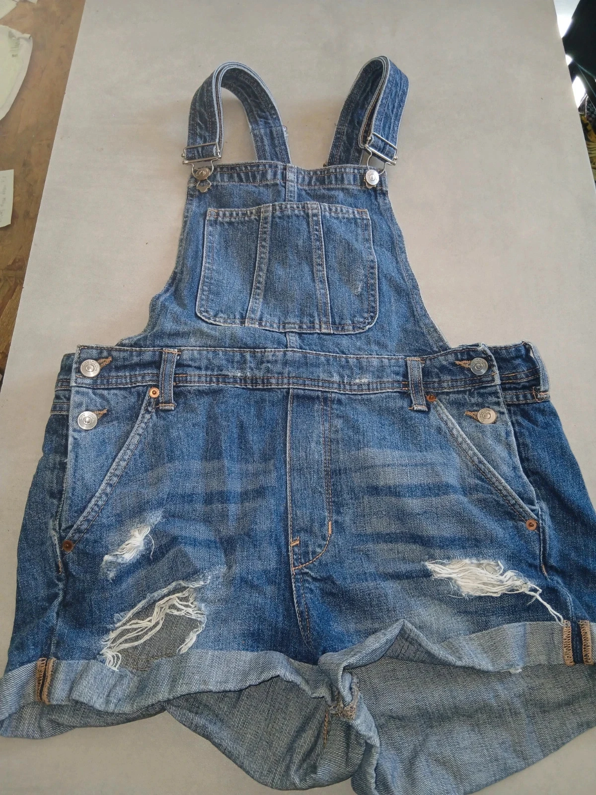 Salopette short en jean H&M Divided - Effet destroy